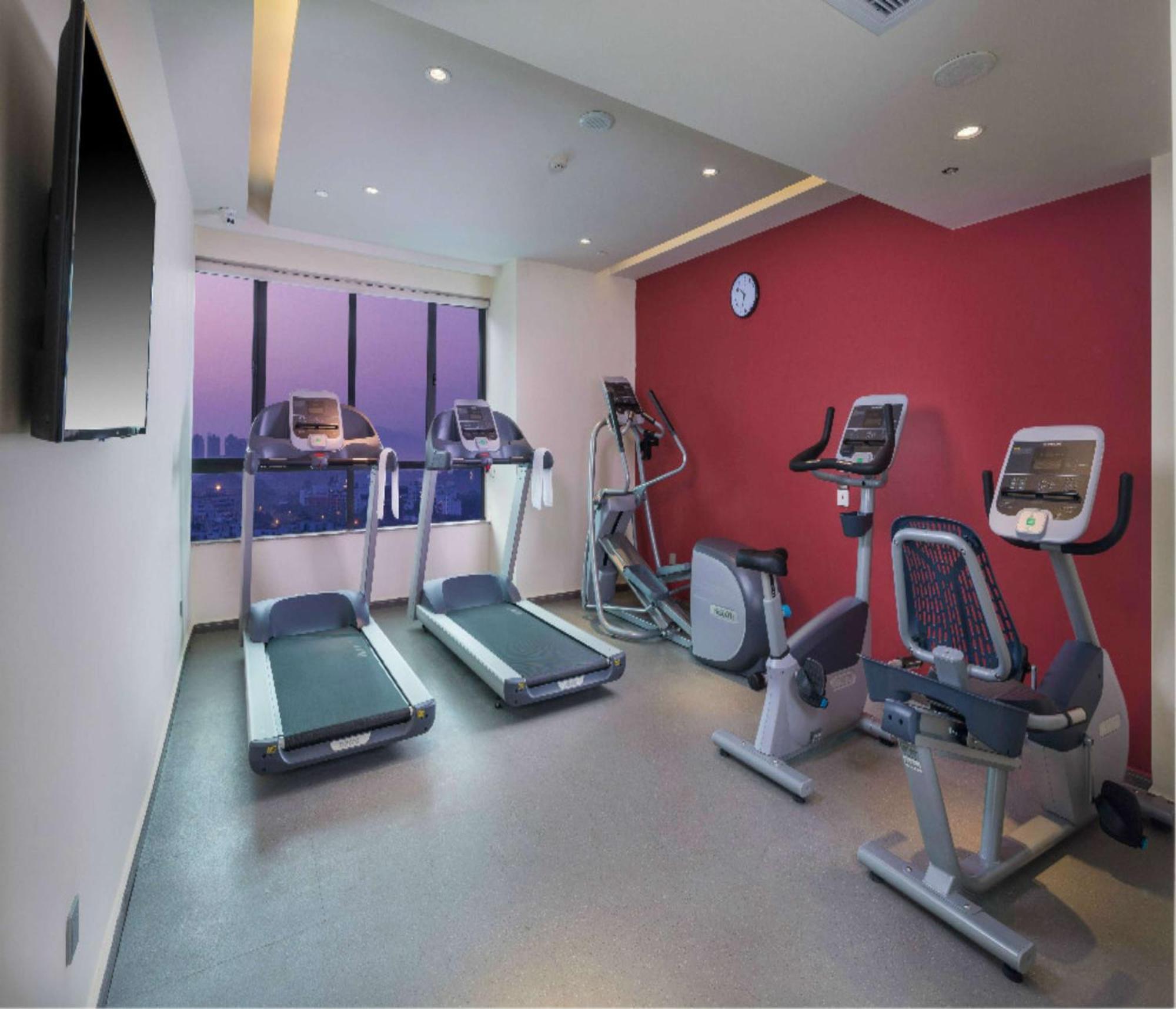 Hilton Garden Inn Zhongshan Guzhen Екстер'єр фото