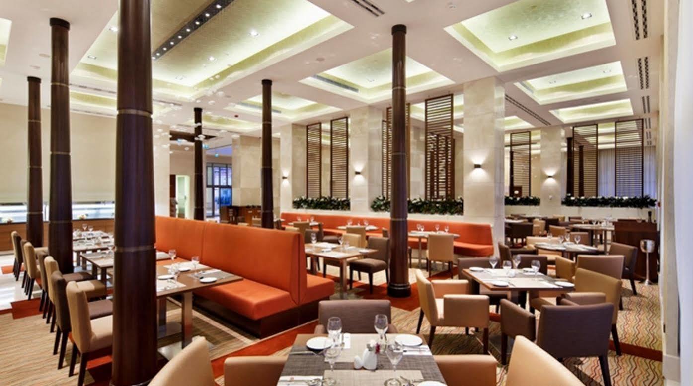 Hilton Garden Inn Zhongshan Guzhen Екстер'єр фото